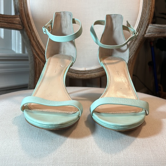 Banana Republic JAYLEN Strappy Ankle High Heel Sandal. Mint/Menthe. Size 10 - Picture 7 of 10